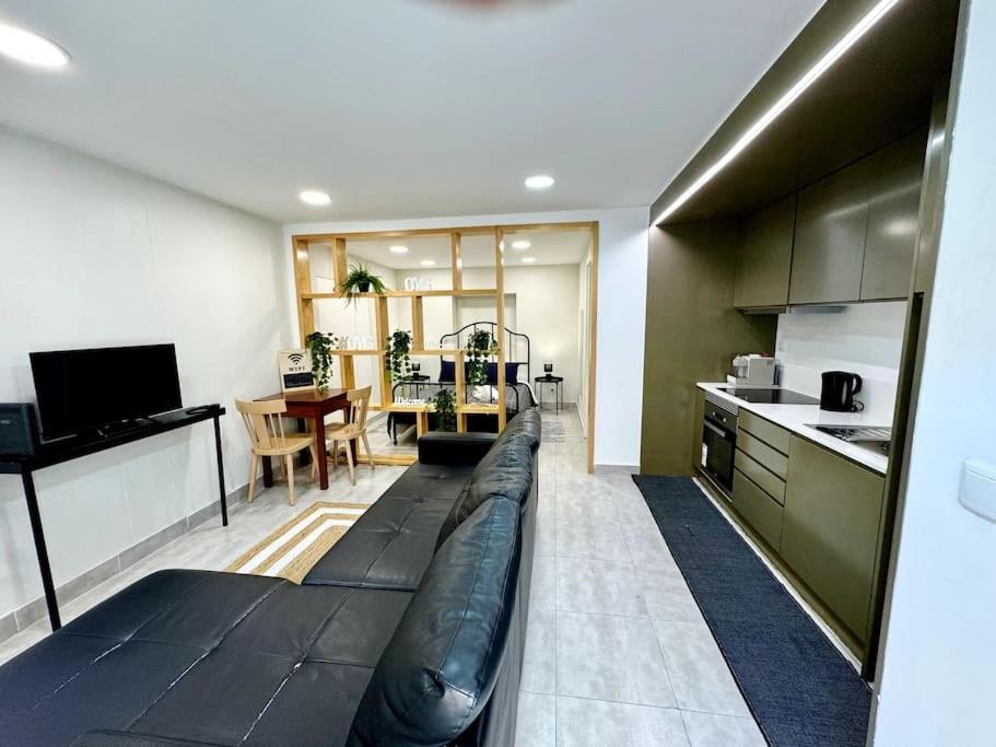 Apartamento Aconchegante Bairro Alto Lisbona Esterno foto