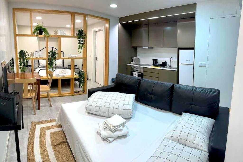 Apartamento Aconchegante Bairro Alto Lisbona Esterno foto